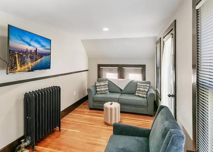 Uss Maddox Apartment